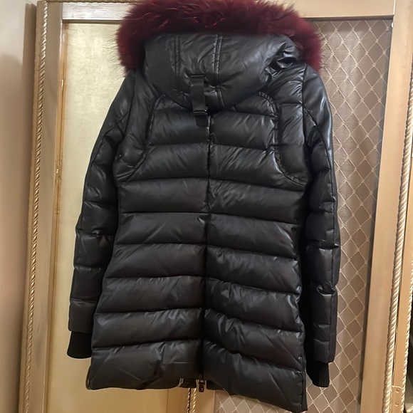 Nicole benisti with real fox trim removable hood worn about 8 times - Picture 9 of 13